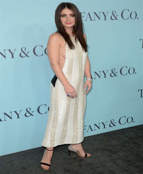 Eve hewson height and weight Hello, today we’ll talk about “EVE HEWSON WORKOUT ROUTINE” and “EVE HEWSON DIET PLAN,” but first, learn about Hewson’s body measurements and life